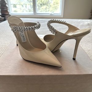 Jimmy Choo Bing crystal-embellished patent leather mules. Size:38.5 Color: linen